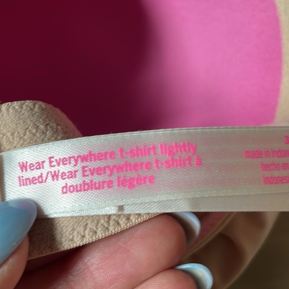 PINK Victoria’s Secret Wear Everywhere Lightly Lined T-Shirt Bra Nude Size 34DD - Picture 8 of 10